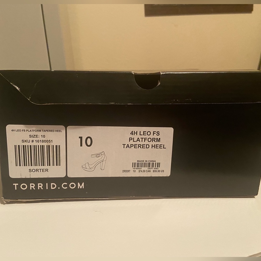Leopard print size 10 new heels